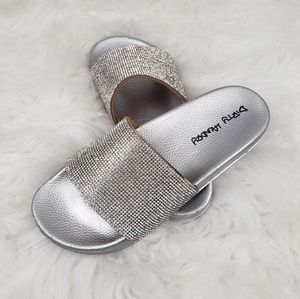 Dirty laundry silver sparkle slide .size 7